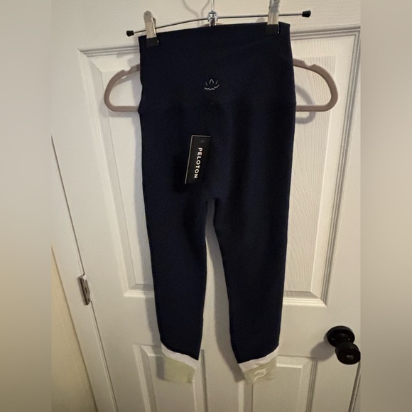 Beyond Yoga Mixed Panel Peloton Set Small NWT - Picture 6 of 7